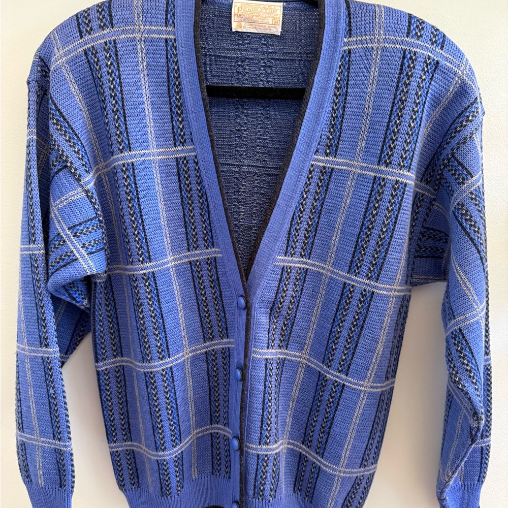 Women's Med Pendleton Vintage 100% Virgin Wool Plaid V-Neck Cardigan Blue/Black